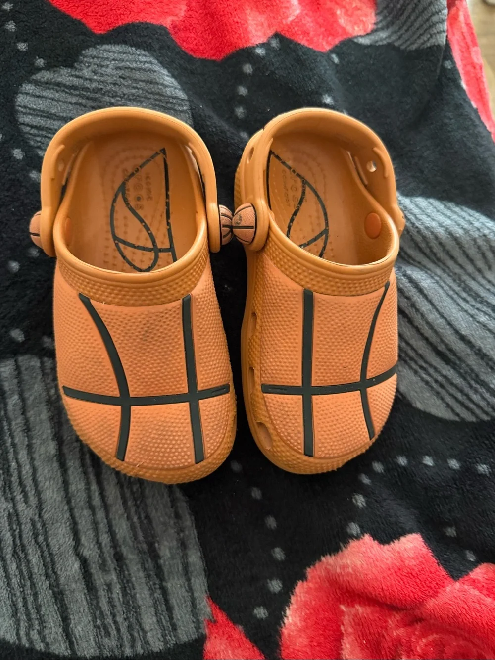 Crocs Kids Orange Basketball Print Clogs with Black Detail